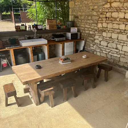 Les Du Chaix Holiday home Dissay