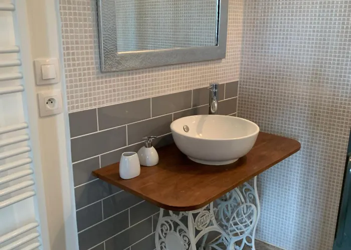 Les Du Chaix * Dissay